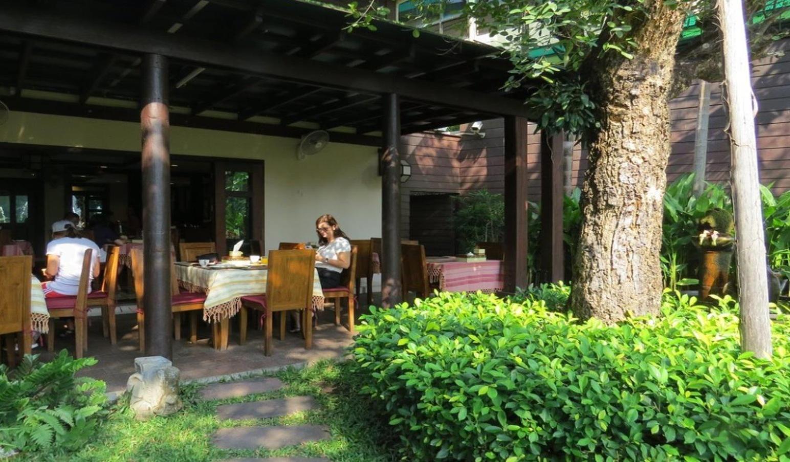 Viang Thapae Resort Chiang Mai Exterior foto